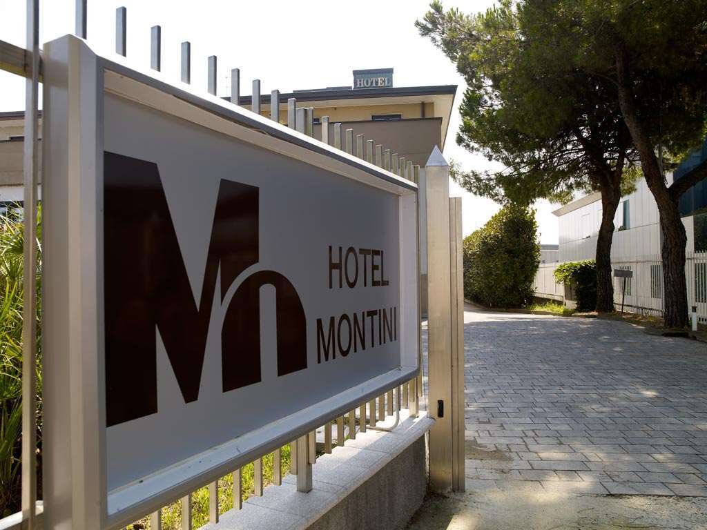 Hotel Montini Linate Airport Peschiera Borromeo Exteriör bild